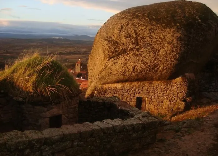 鲁斯塔那酒馆酒店 招待所 3*
