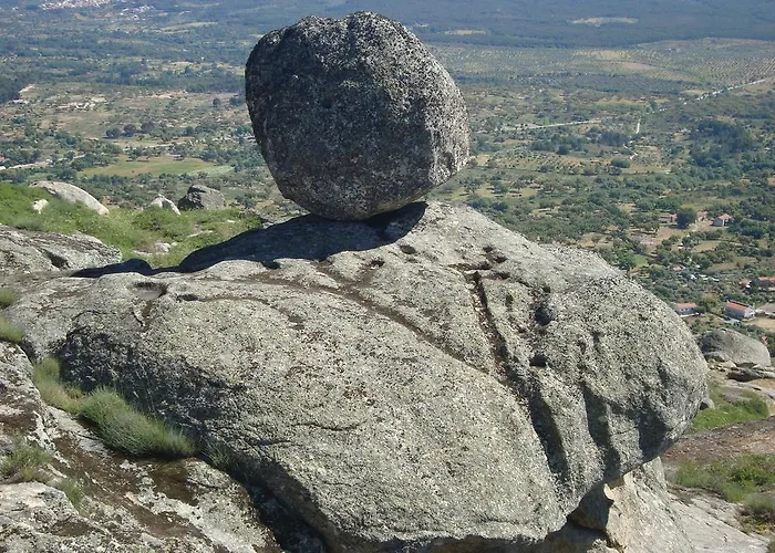 鲁斯塔那酒馆酒店 招待所